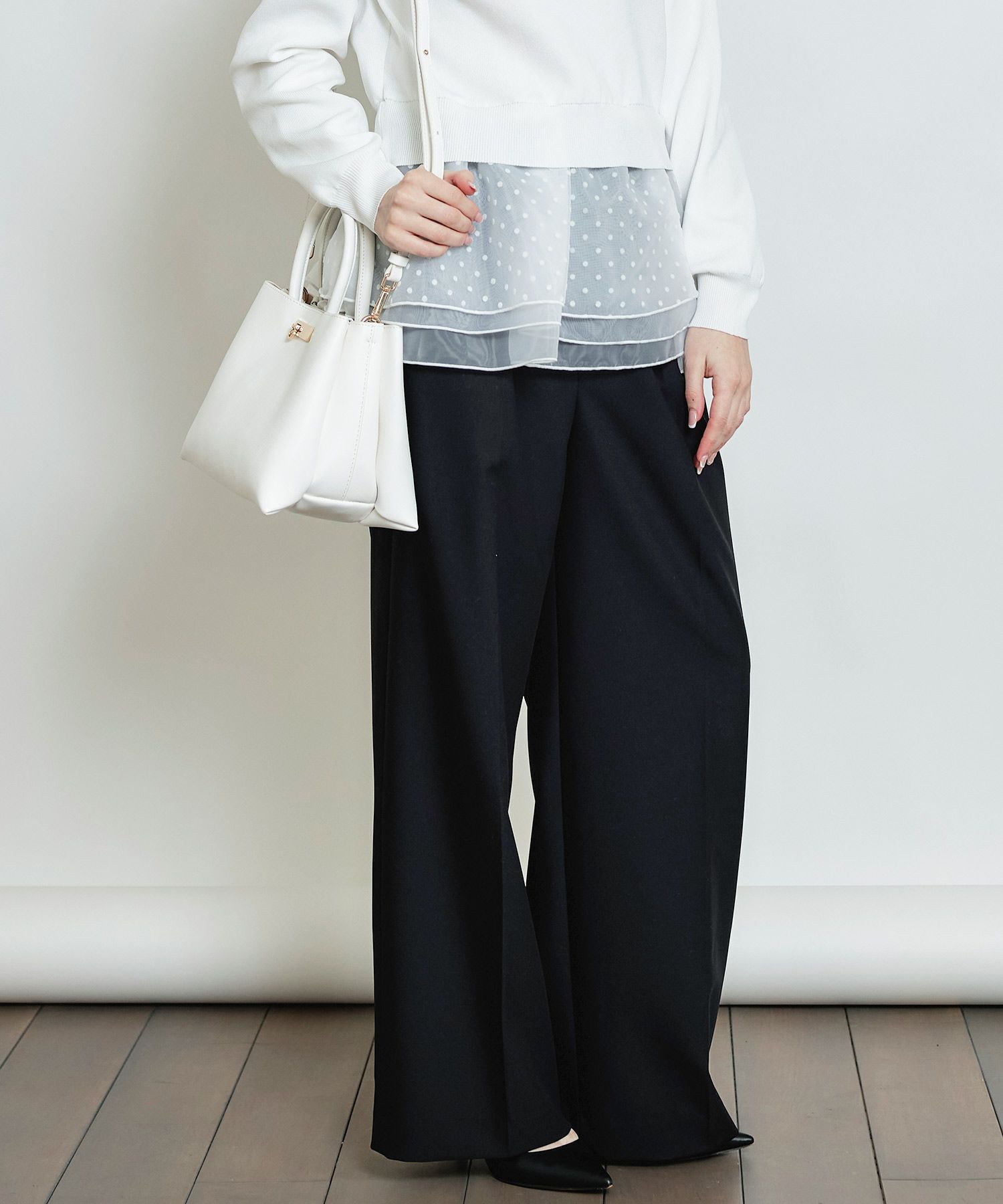 model：H160　着用サイズ：M　ブラック