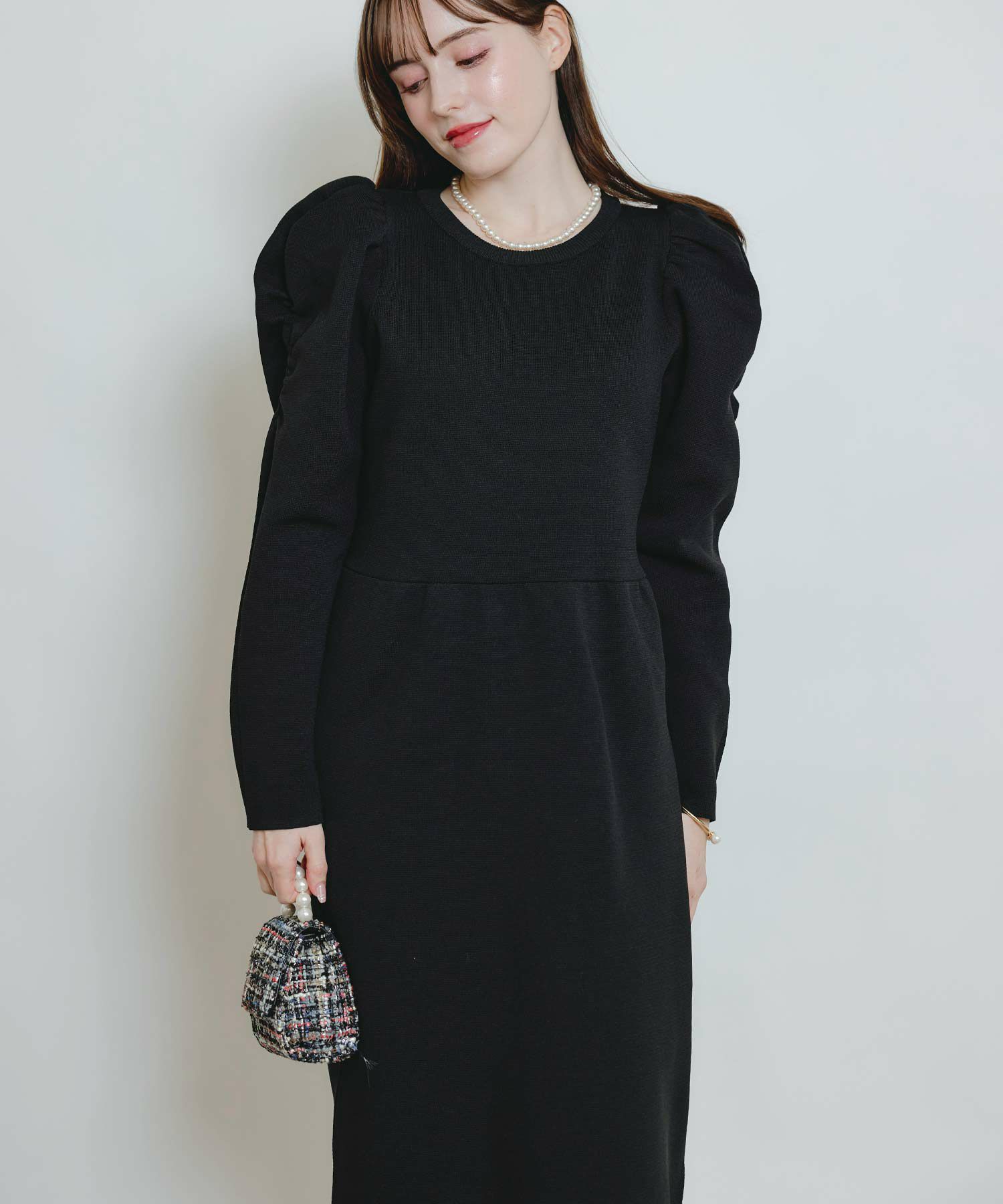 model：H160　着用サイズ：M　ブラック