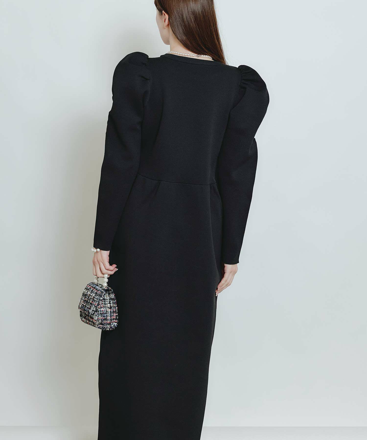 model：H160　着用サイズ：M　ブラック