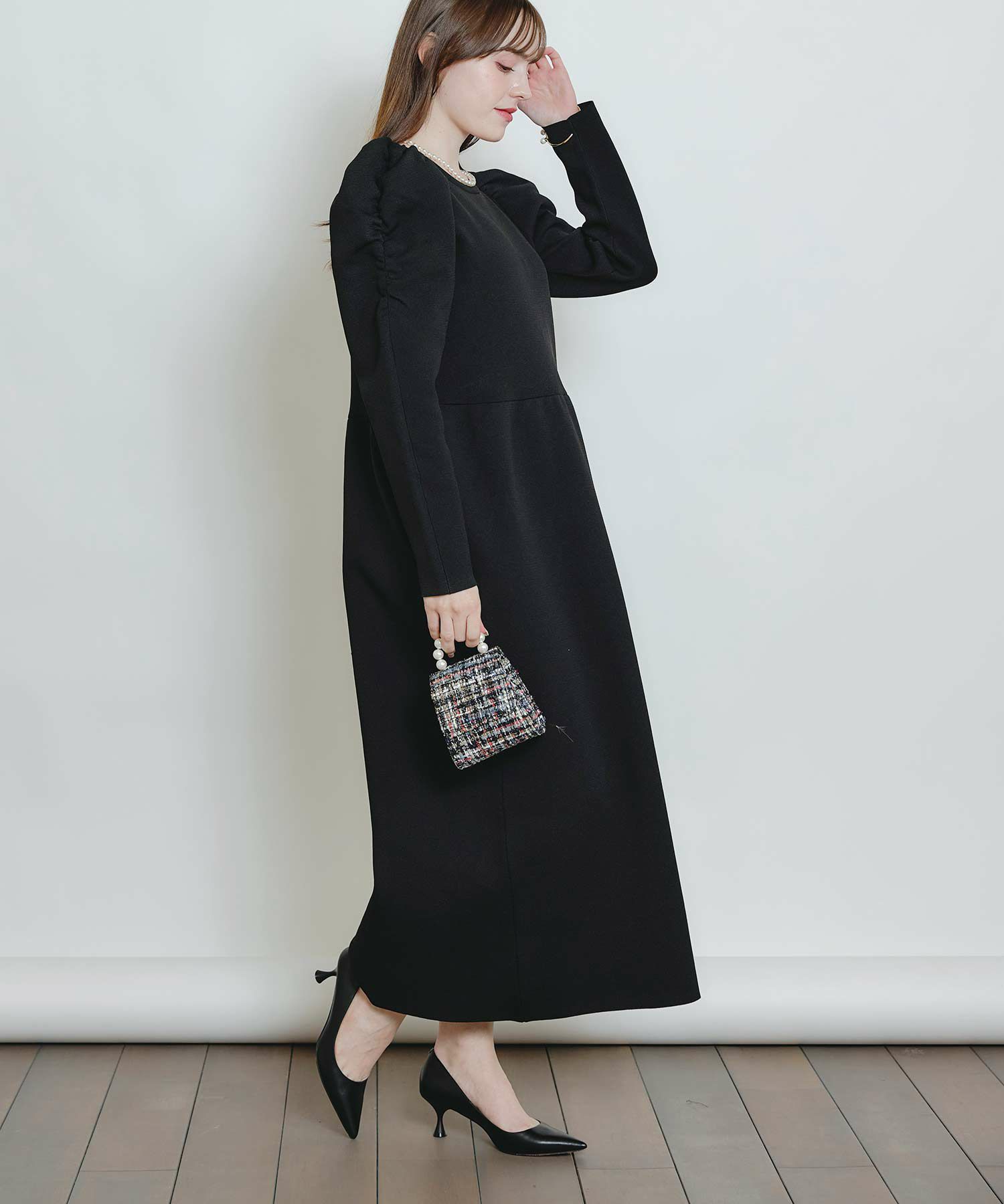 ワンピース PiChuchu ギャザースリーブコクーンニットワンピース | PICCIN (ピッチン) 公式通販