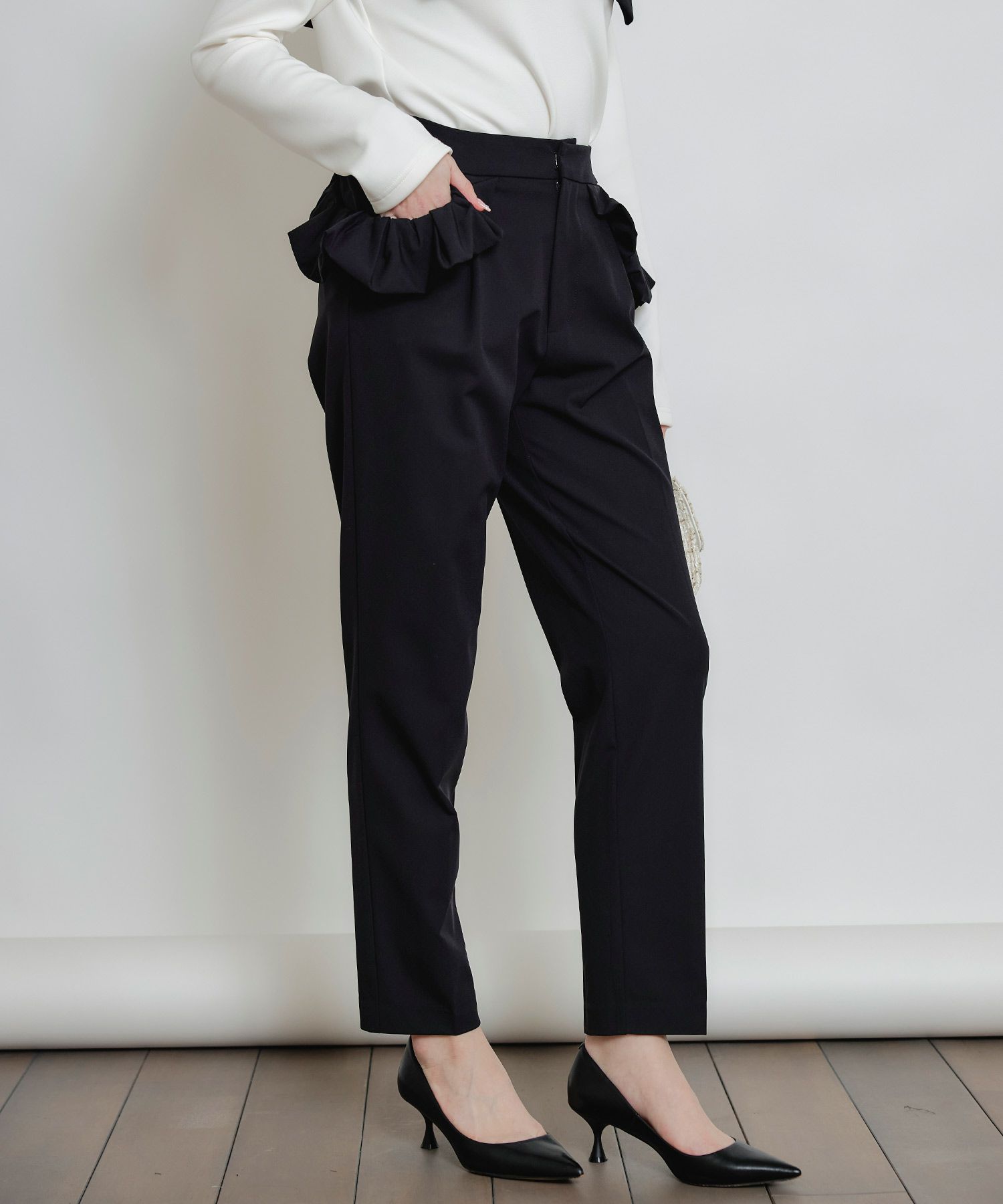 フリルポケットテーパードパンツ | PICCIN (ピッチン) 公式通販