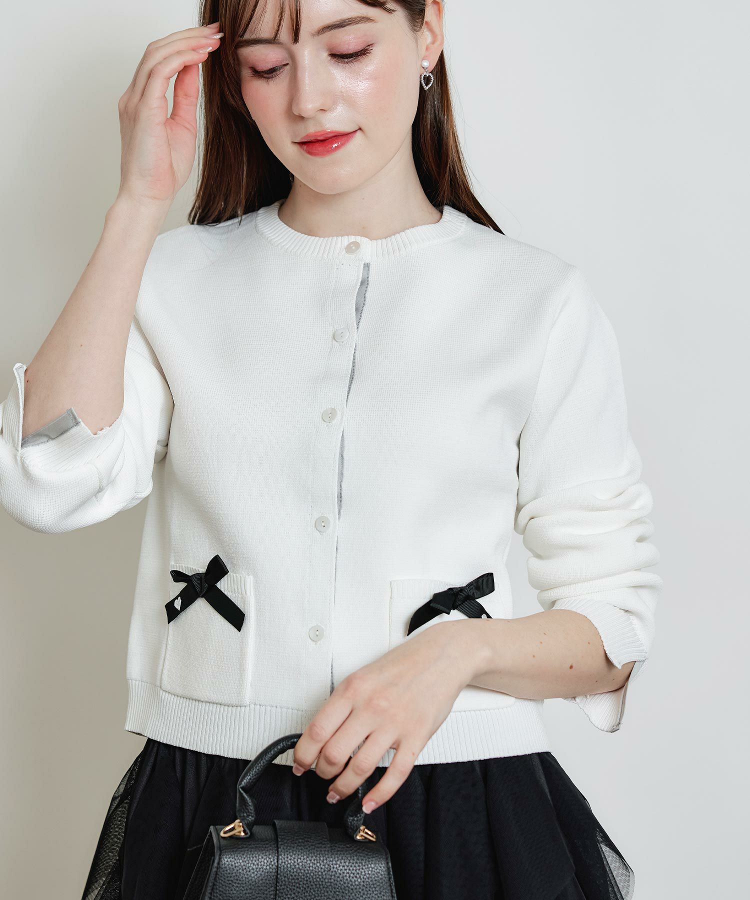 model：H160　着用サイズ：M　オフホワイト