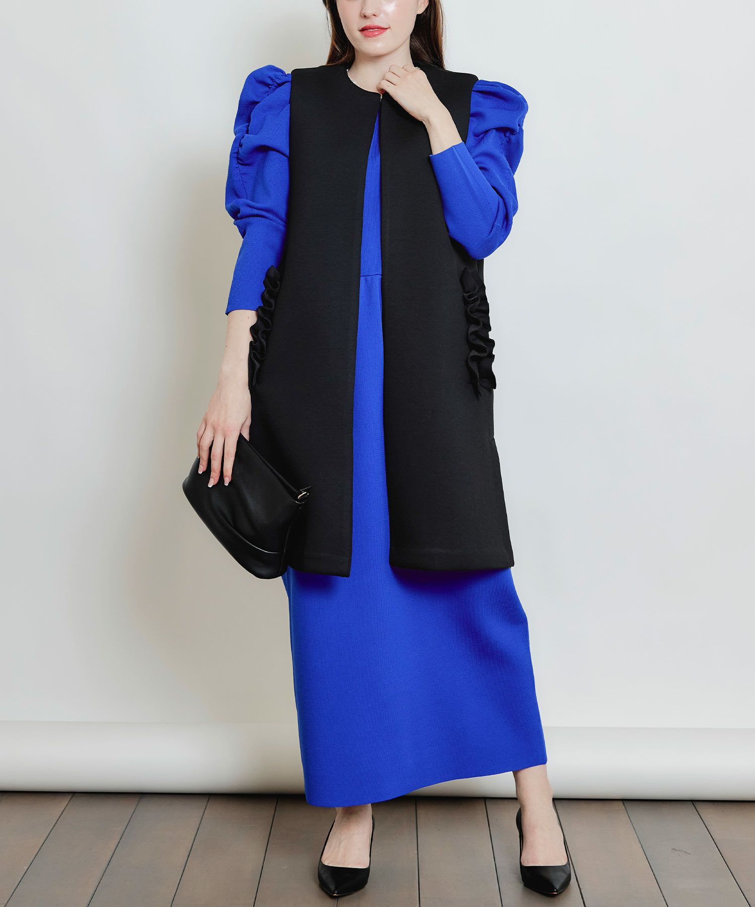 model：H160　着用サイズ：M　ブラック