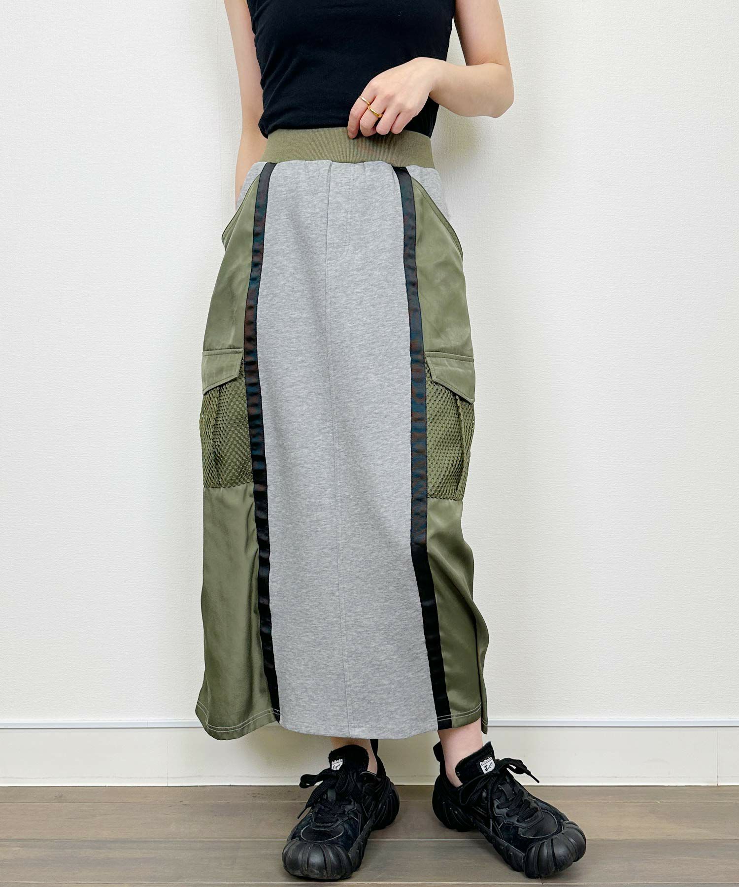 model：H164　着用サイズ：M　グレー
