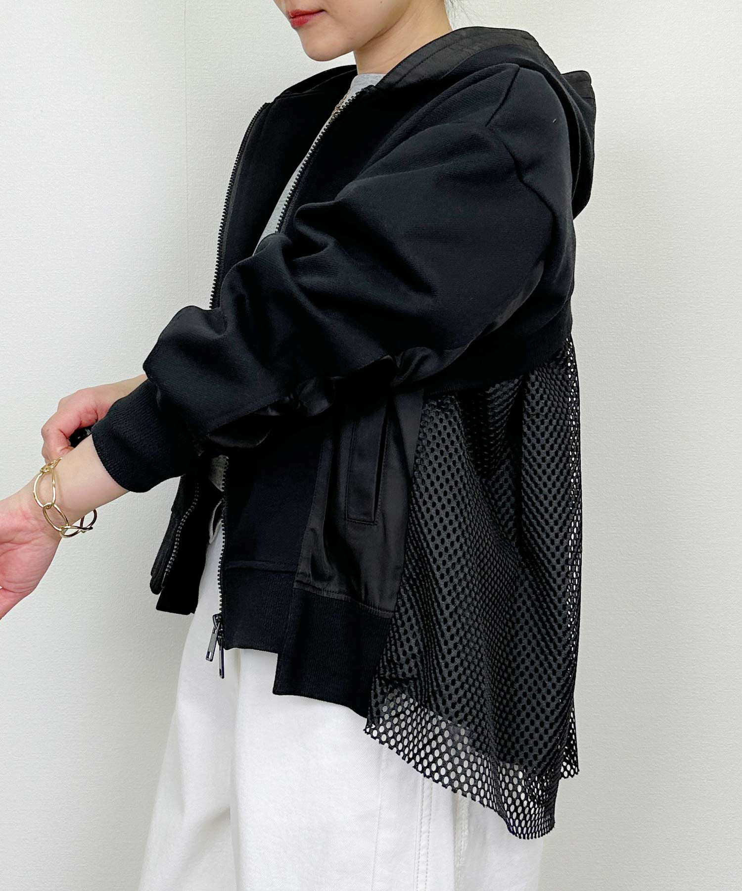 model：H164　着用サイズ：M　ブラック