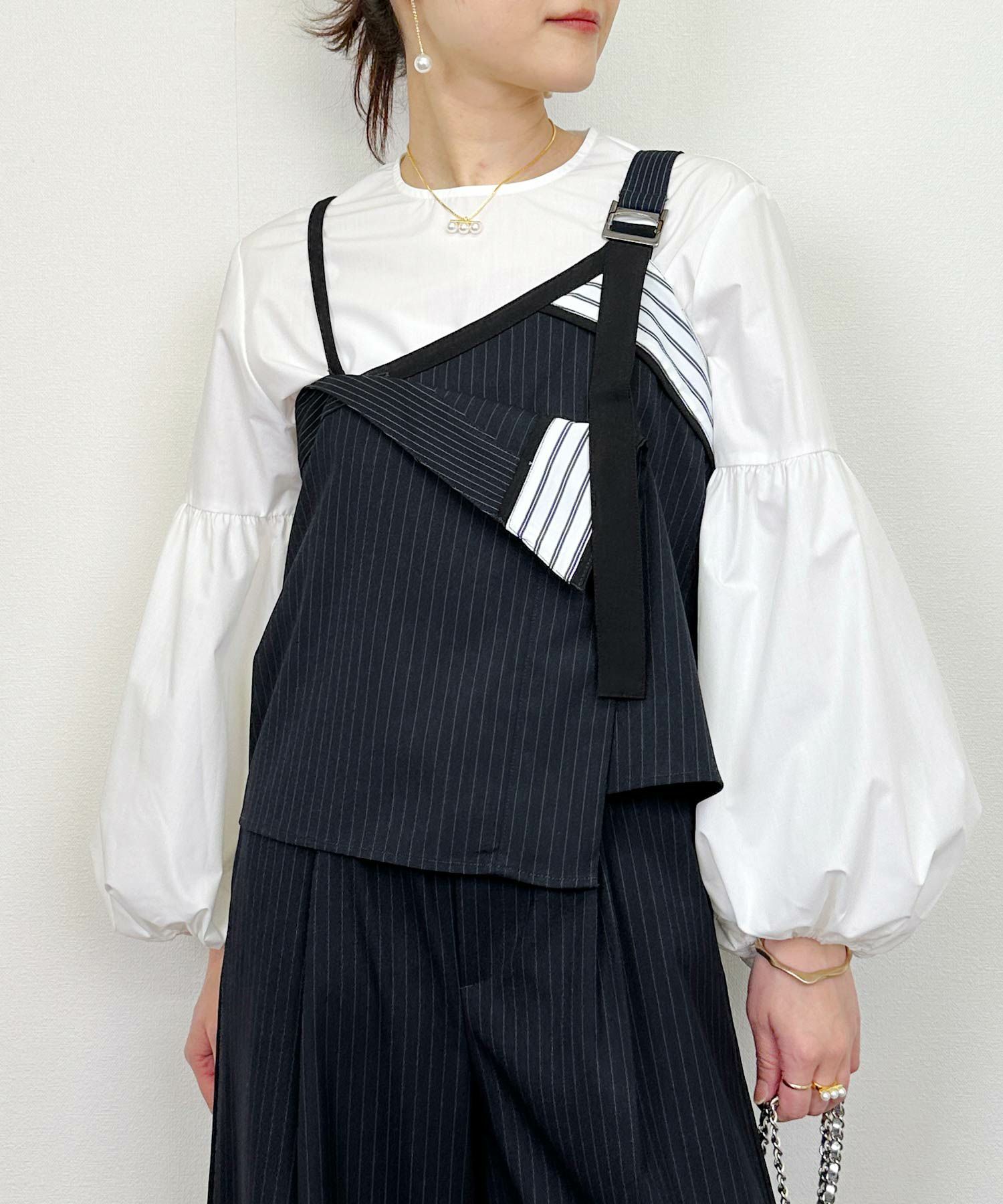 model：H164　着用サイズ：M　ネイビー