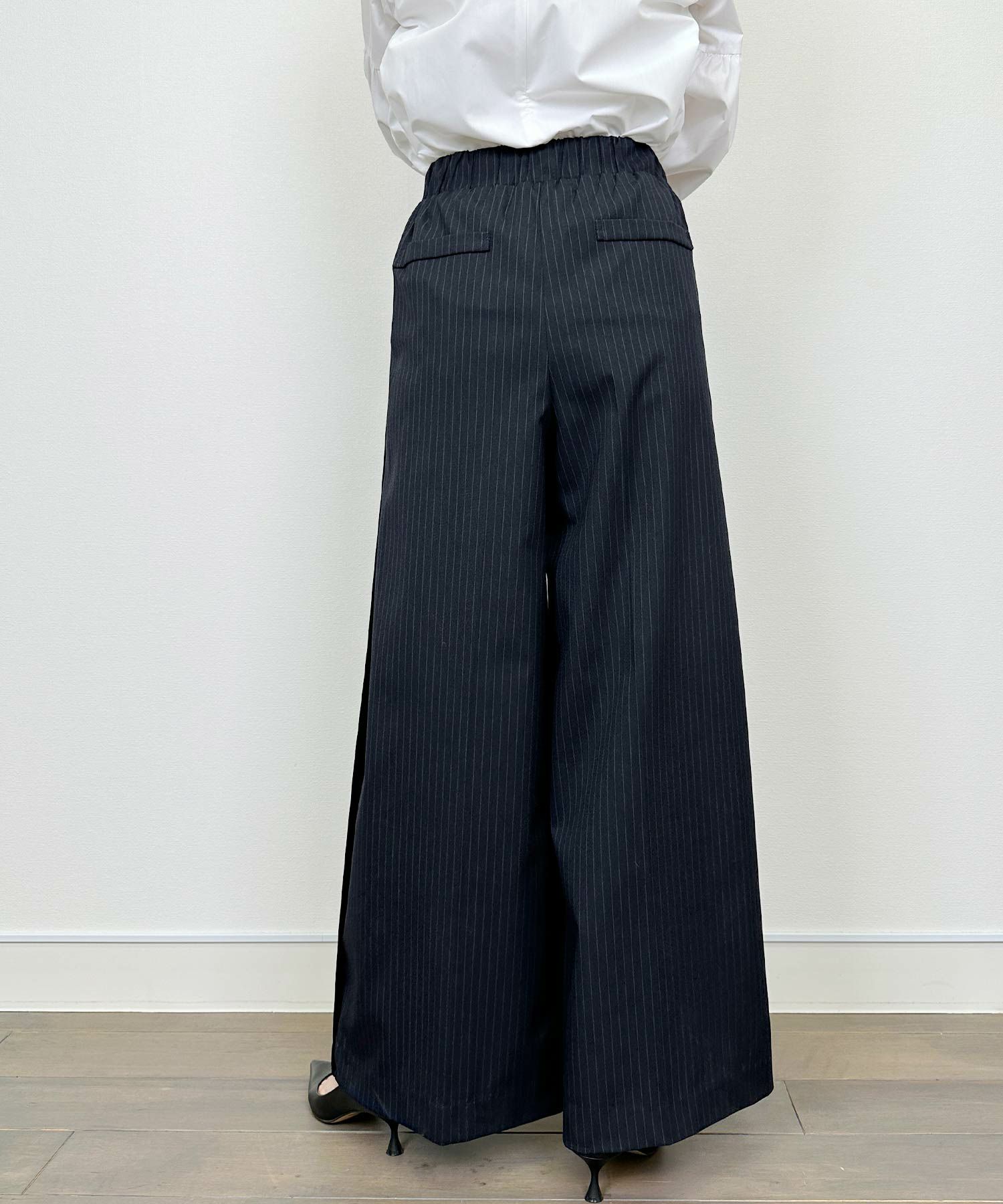 model：H164　着用サイズ：M　ネイビー