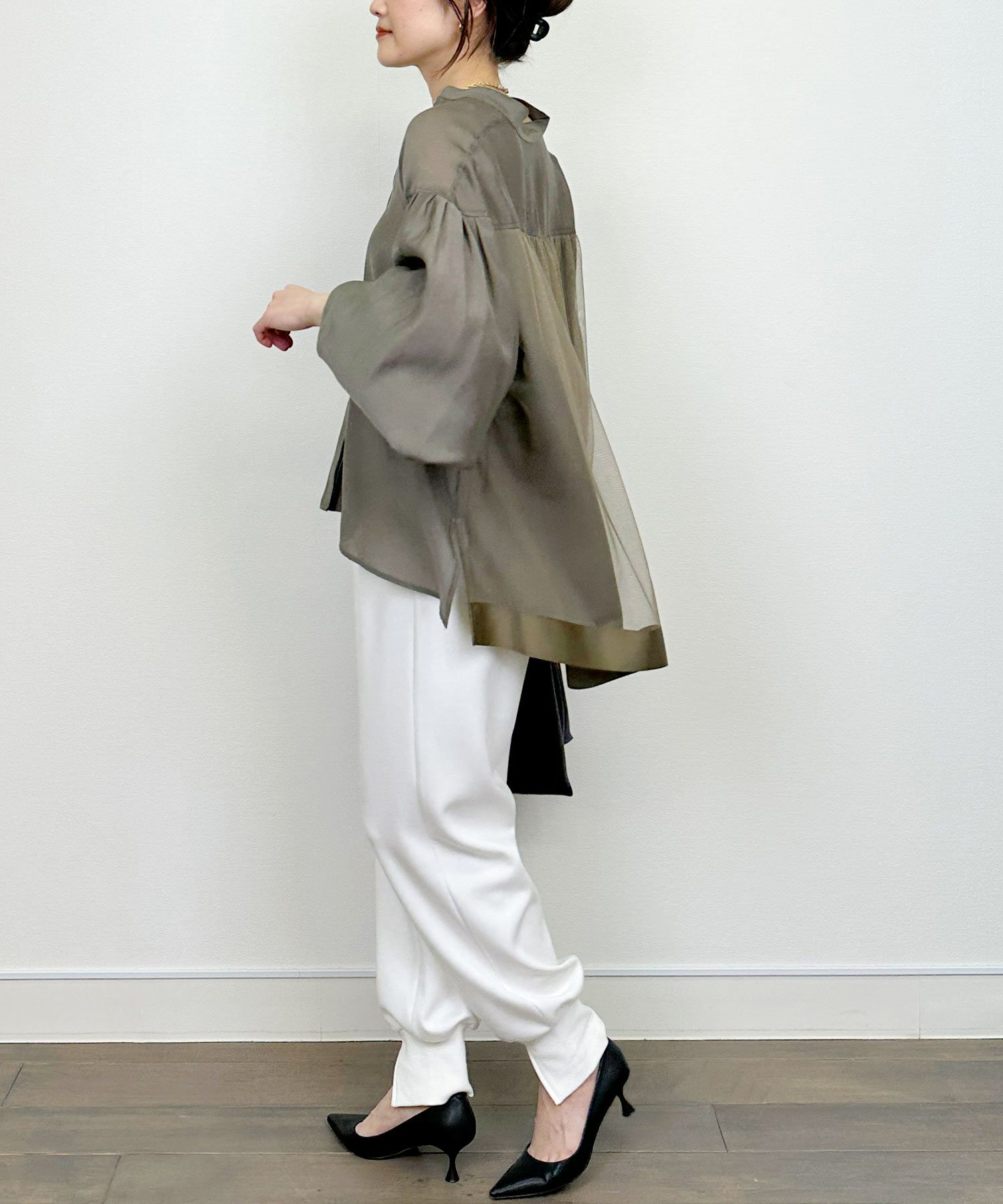 model：H164　着用サイズ：M　カーキ