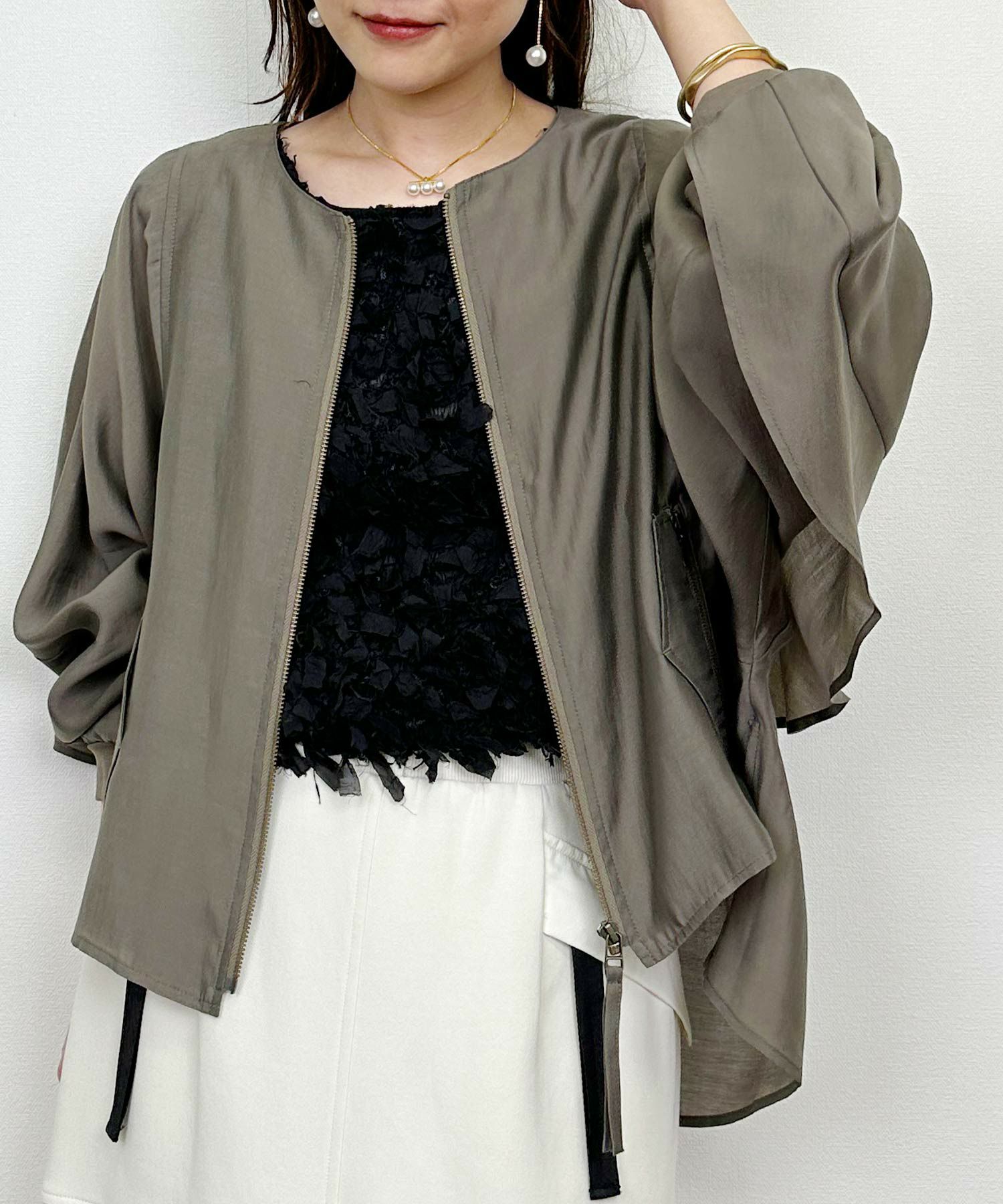 model：H164　着用サイズ：M　カーキ