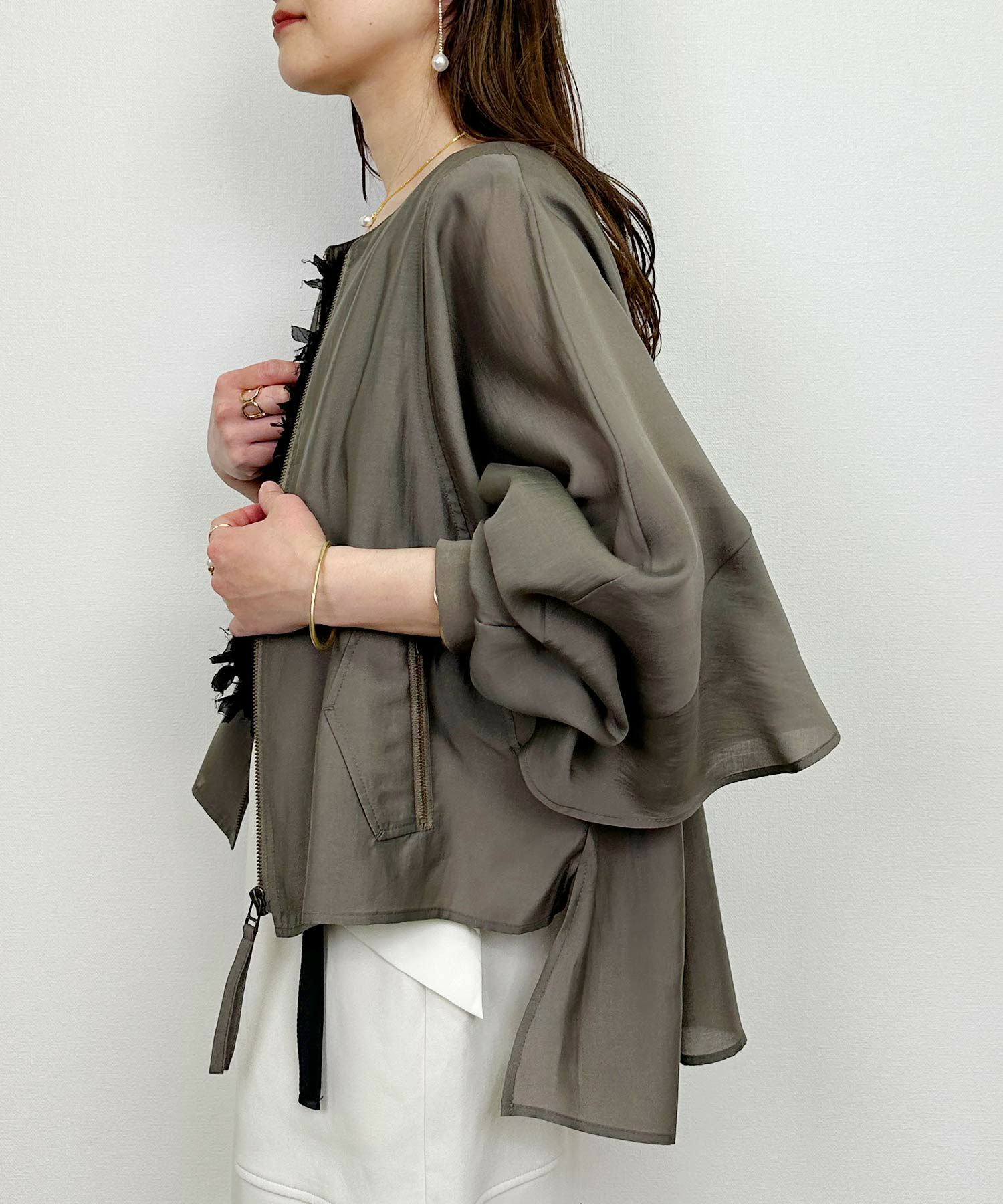 model：H164　着用サイズ：M　カーキ