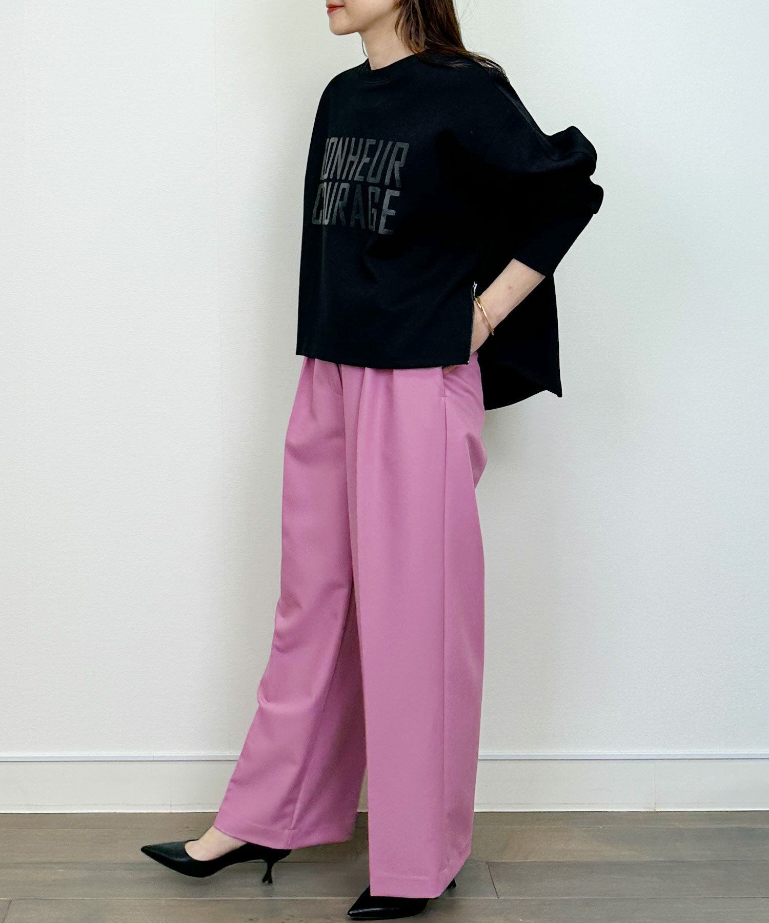 model：H164　着用サイズ：M　ブラック