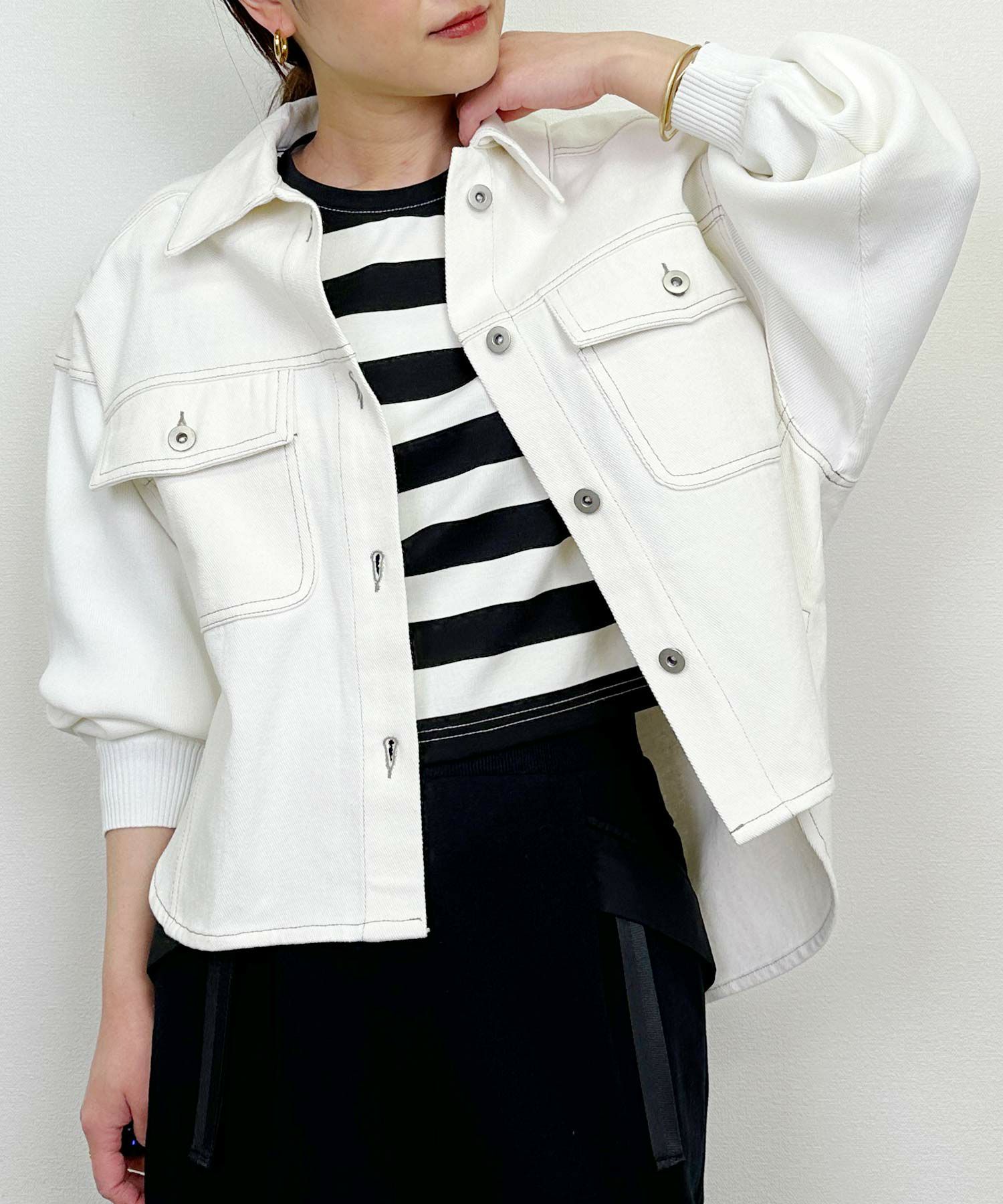 model：H164　着用サイズ：M　オフホワイト