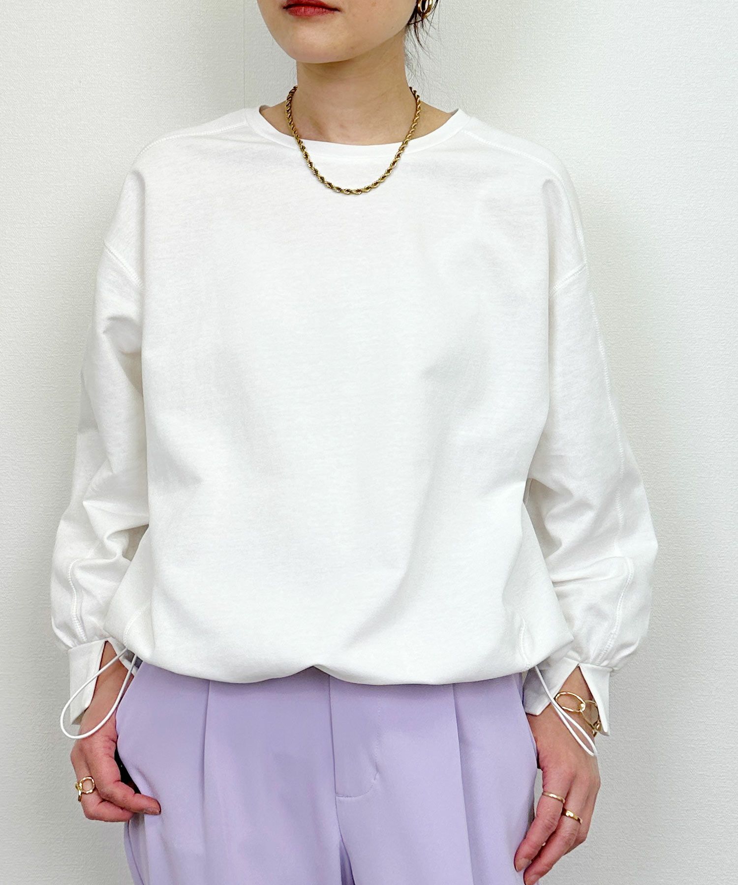 model：H164　着用サイズ：M　オフホワイト
